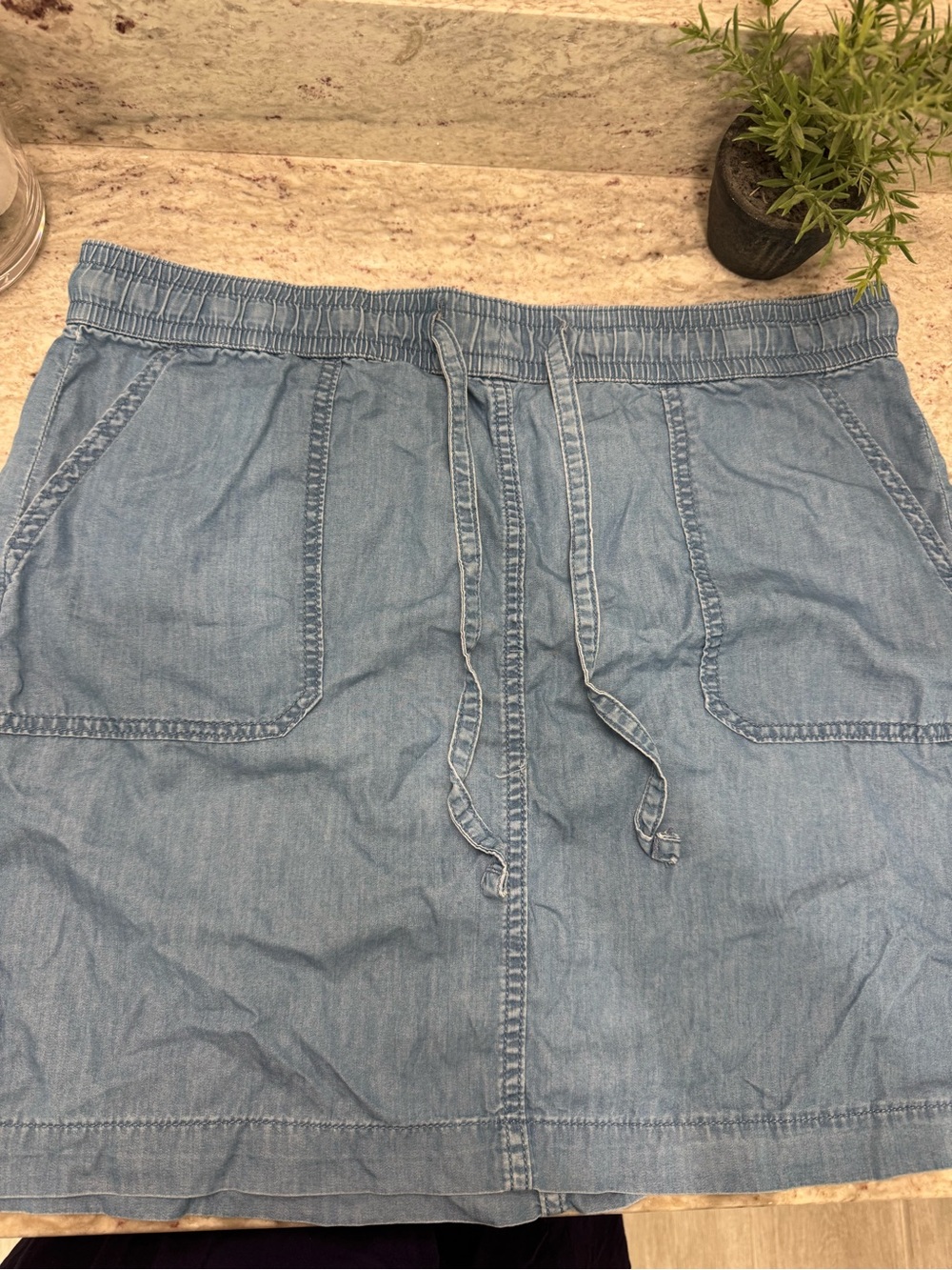 Tommy Hilfiger skirt